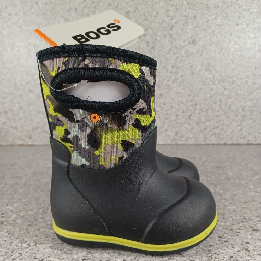 BOGS Camo Waterproof Boots Black Green Kids Shoes Toddler Size 4